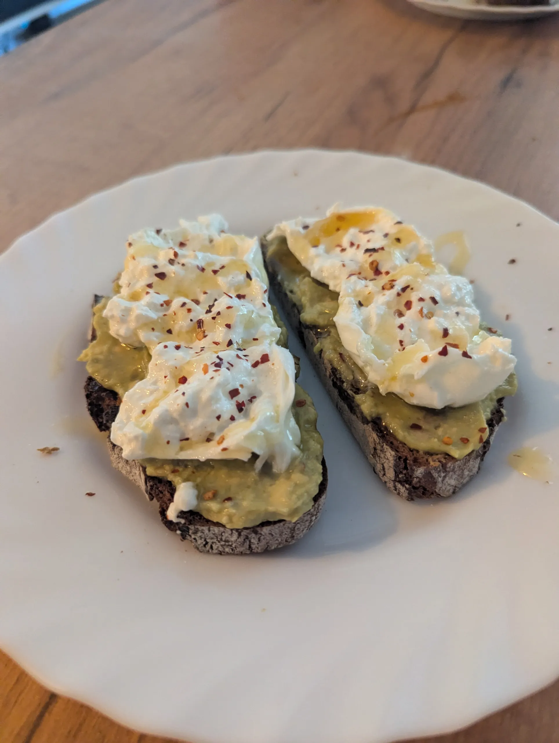 Avocado Burrata Brote