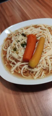 Rasche Frittatensuppe für Zwischendurch
