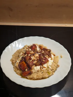Weißweinrisotto mit Burrata und Tomaten-Topping