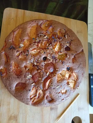Regionaler Dinkel-Obstkuchen