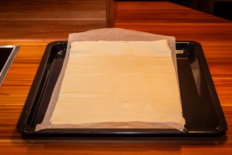 Arbeitsschritt 10: Blätterteig-Krautstrudel mit Bohnen