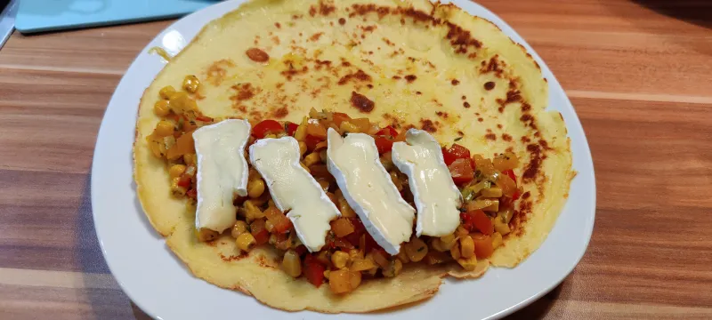 Arbeitsschritt 10: Camembert-Gemüse-Crêpes
