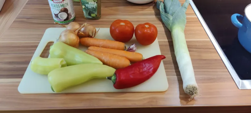 Arbeitsschritt 3: Einfaches Soja Gemüse Curry