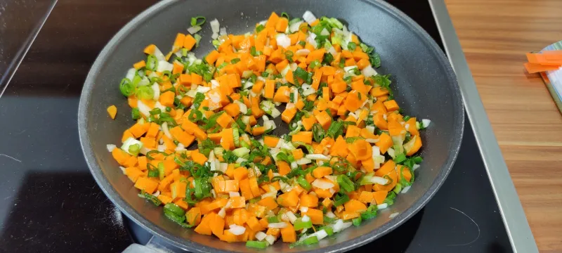 Arbeitsschritt 10: Feta-Frischkäse-gefüllte Paprika