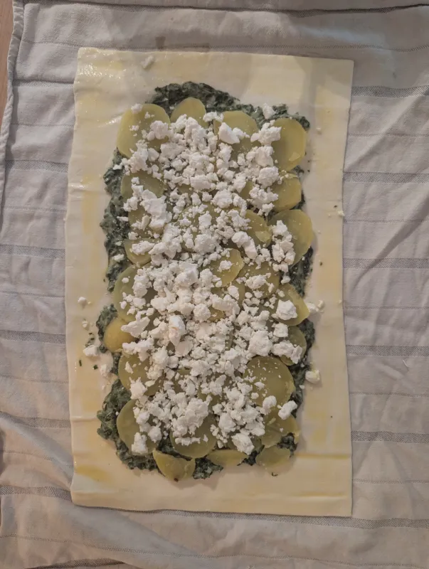 Arbeitsschritt 6: Spinat-Feta Strudel
