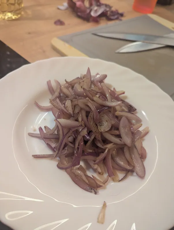 Arbeitsschritt 4: Asiatische Kräuterseitlinge mit Limetten-Couscous