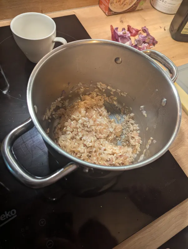 Arbeitsschritt 2: Weißweinrisotto mit Burrata und Tomaten-Topping