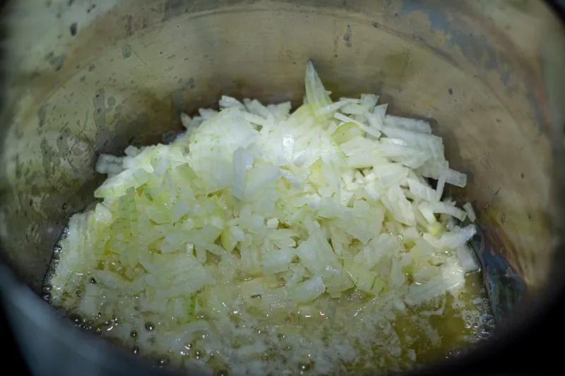 Arbeitsschritt 8: Rustikale Bierschaumsuppe mit Honig