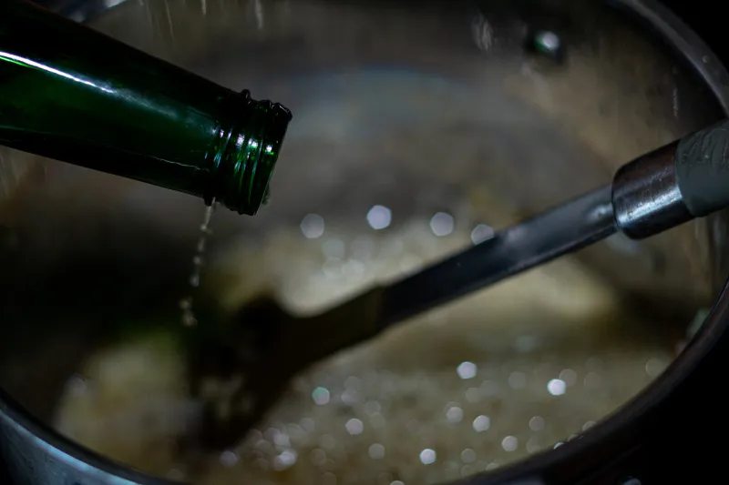 Arbeitsschritt 13: Rustikale Bierschaumsuppe mit Honig