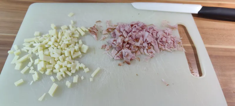 Arbeitsschritt 5: Schinken Käse Grillbrot mit Koriander