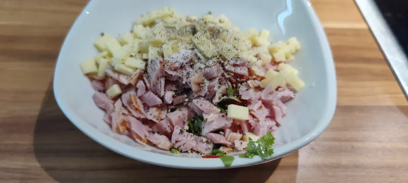 Arbeitsschritt 6: Schinken Käse Grillbrot mit Koriander