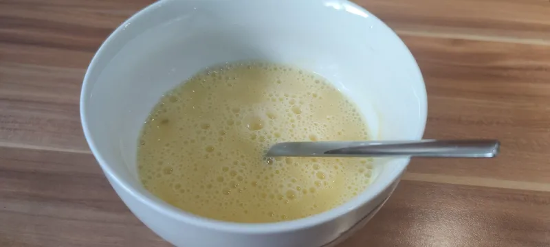 Arbeitsschritt 1: Schnelle Schupfnudeln mit Ei und Käse