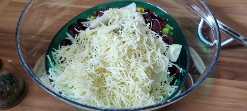 Arbeitsschritt 9: Sommerlicher Bunter Nudelsalat