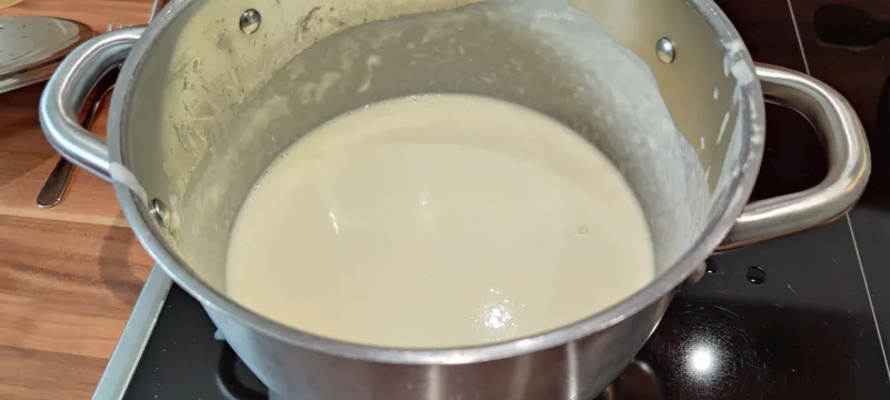 Arbeitsschritt 16: Spargelcreme Suppe