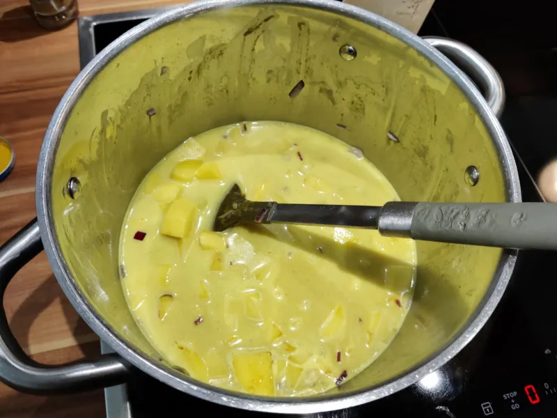 Arbeitsschritt 4: Spinat Kartoffel Curry
