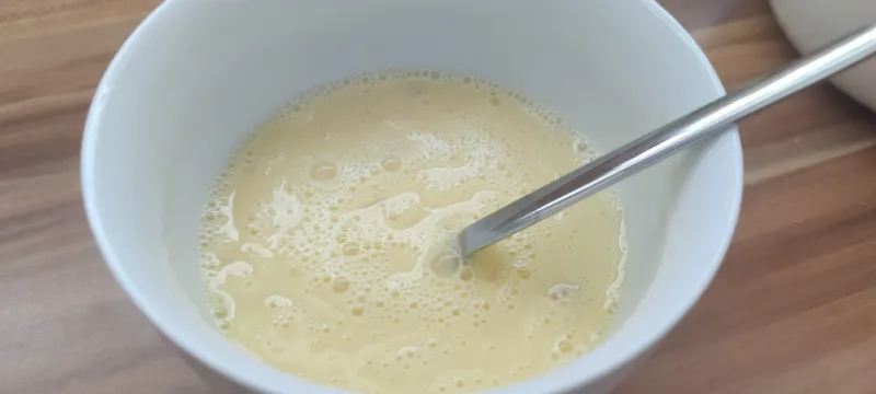 Arbeitsschritt 4: Schnelle Semmelknödel