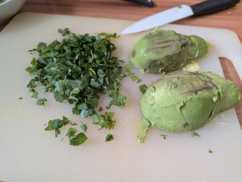 Arbeitsschritt 4: Bowl mit Faschiertem vom Rind (Rinderhackbowl)