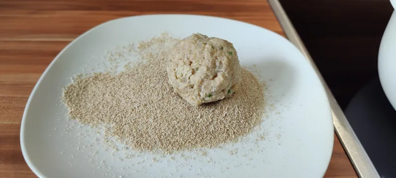 Arbeitsschritt 6: Omas Semmelknödel
