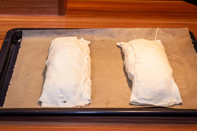 Arbeitsschritt 12: Blätterteig-Krautstrudel mit Bohnen