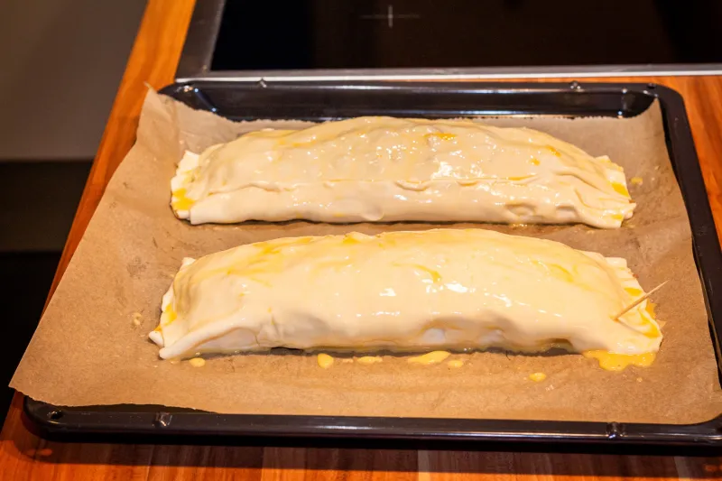 Arbeitsschritt 14: Blätterteig-Krautstrudel mit Bohnen