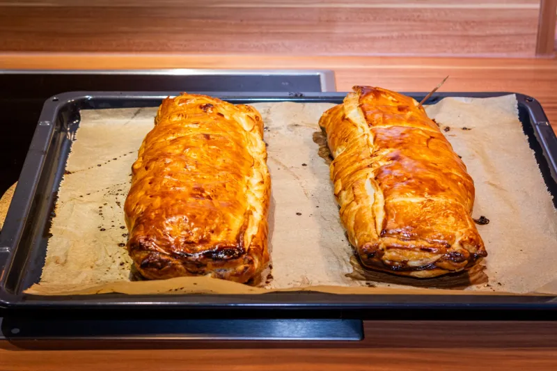 Arbeitsschritt 17: Blätterteig-Krautstrudel mit Bohnen
