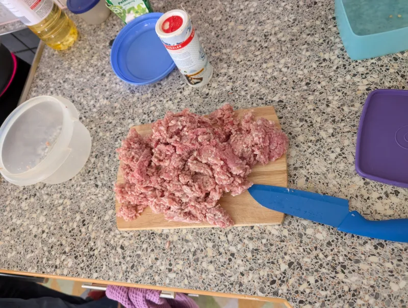 Arbeitsschritt 1: Vali Omas legendäre Spaghetti Bolognese