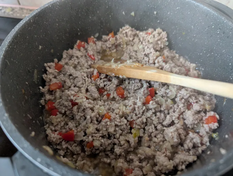 Arbeitsschritt 5: Vali Omas legendäre Spaghetti Bolognese