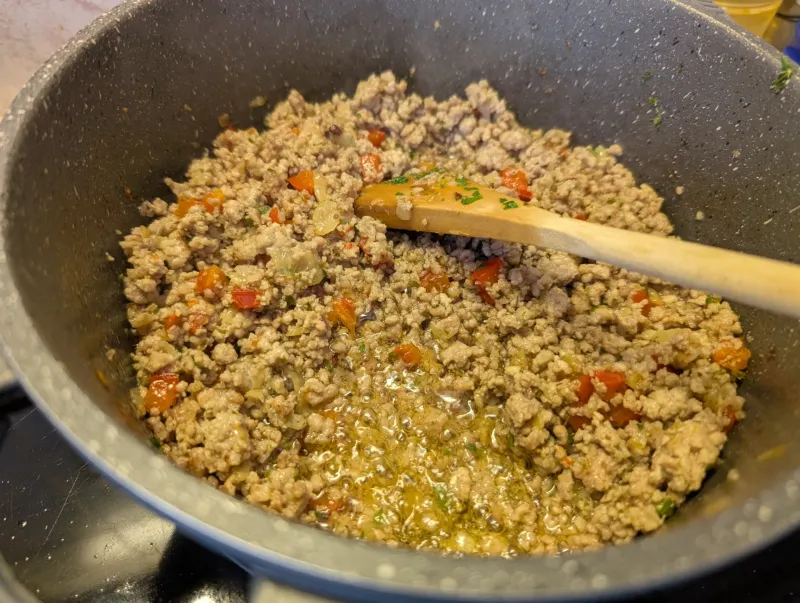Arbeitsschritt 7: Vali Omas legendäre Spaghetti Bolognese