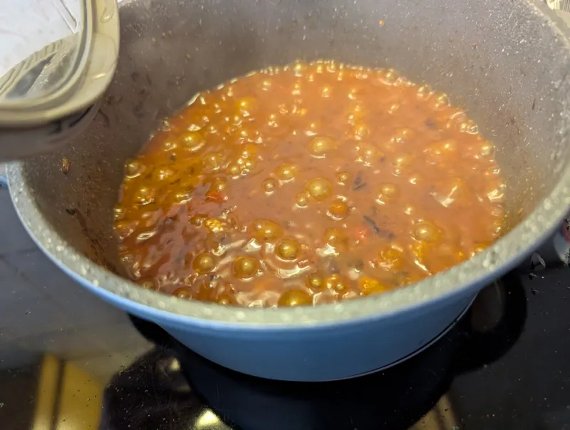 Arbeitsschritt 11: Vali Omas legendäre Spaghetti Bolognese