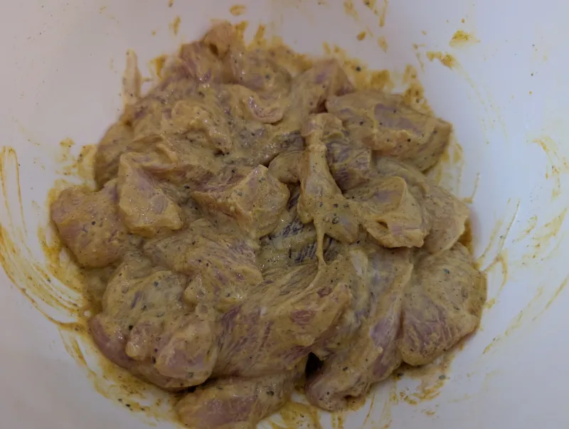 Arbeitsschritt 3: Würziges Madras-Hühnerbrust Filet