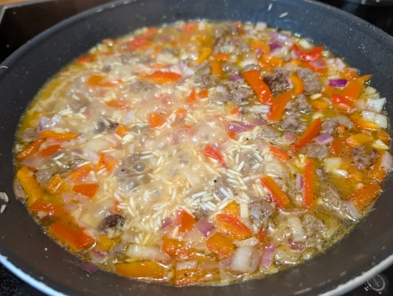 Arbeitsschritt 8: One Pot Bulgogi Bowl mit Rinderfaschiertem