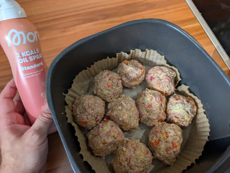 Arbeitsschritt 16: Mike' s Protein Airfryer Köttbullar