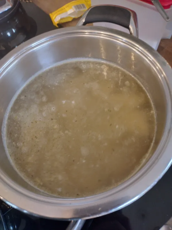 Arbeitsschritt 7: Grießnockerl für die Suppe - aka Grießnockerlsuppe