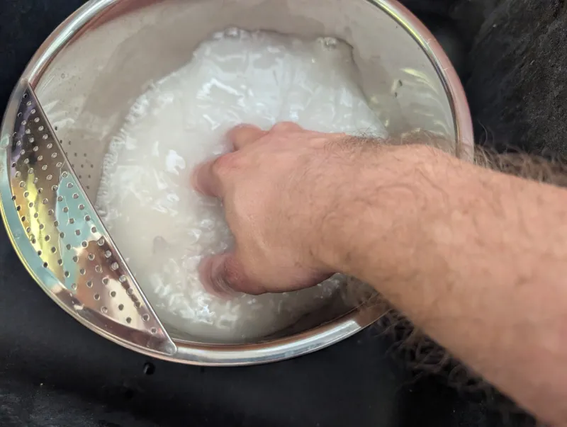 Arbeitsschritt 6: Salsiccia Weißkraut Protein Wraps mit Klebreis