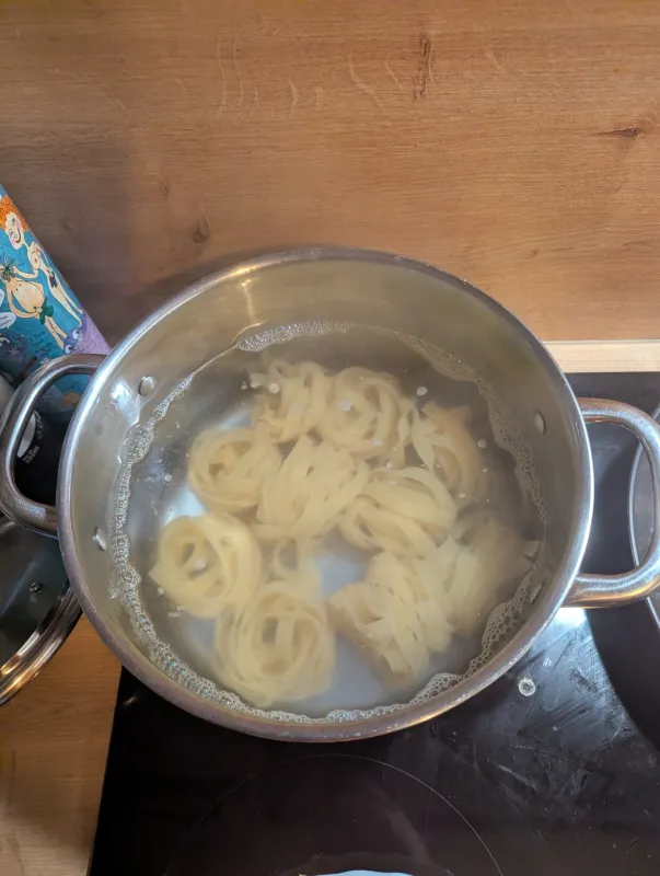Arbeitsschritt 4: Vegane Dan Dan Nudeln