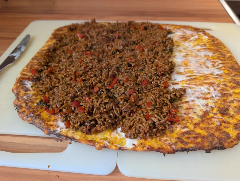 Arbeitsschritt 18: Low Carb High Protein Karottenwrap mit Faschiertem