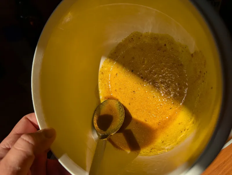 Arbeitsschritt 3: Tandoori-Karfiol in Tomaten/Chili Dal mit Reis
